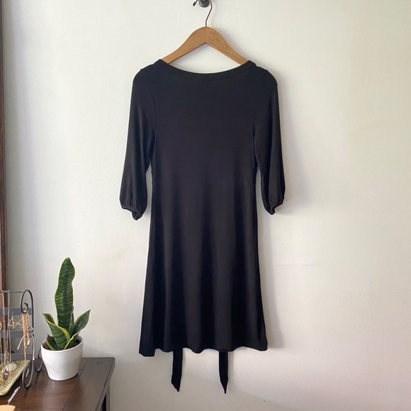 A-Line Faux Wrap Dress - Black - Picture 4 of 6